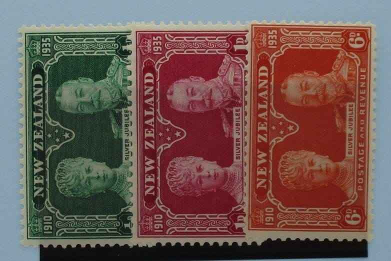 New Zealand Stamps, 1935, SG573-575, Mint image 0
