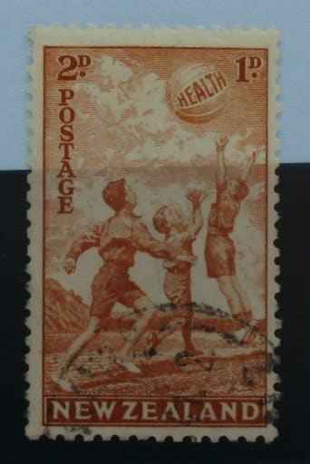 New Zealand Stamps, 1940, SG627, Used image 0