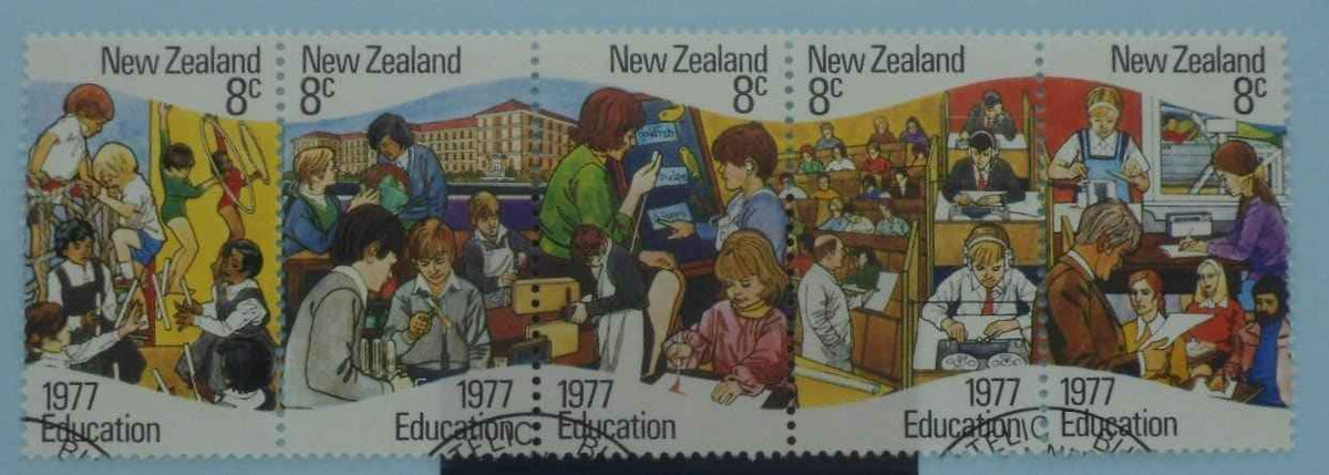New Zealand Stamps, 1977, SG1138a, Used image 0